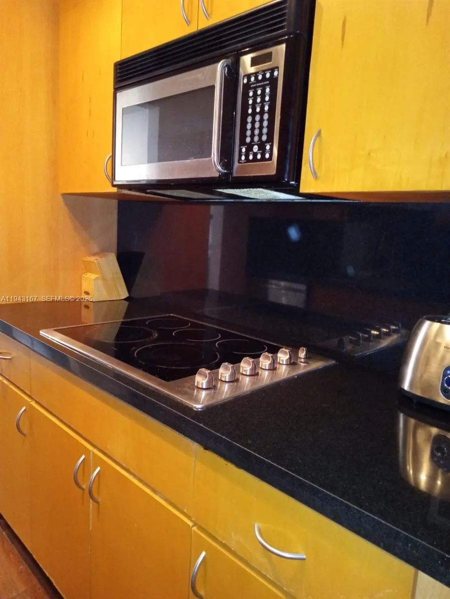 100 Lincoln Rd # 814, Miami Beach, FL 33139 photo 10