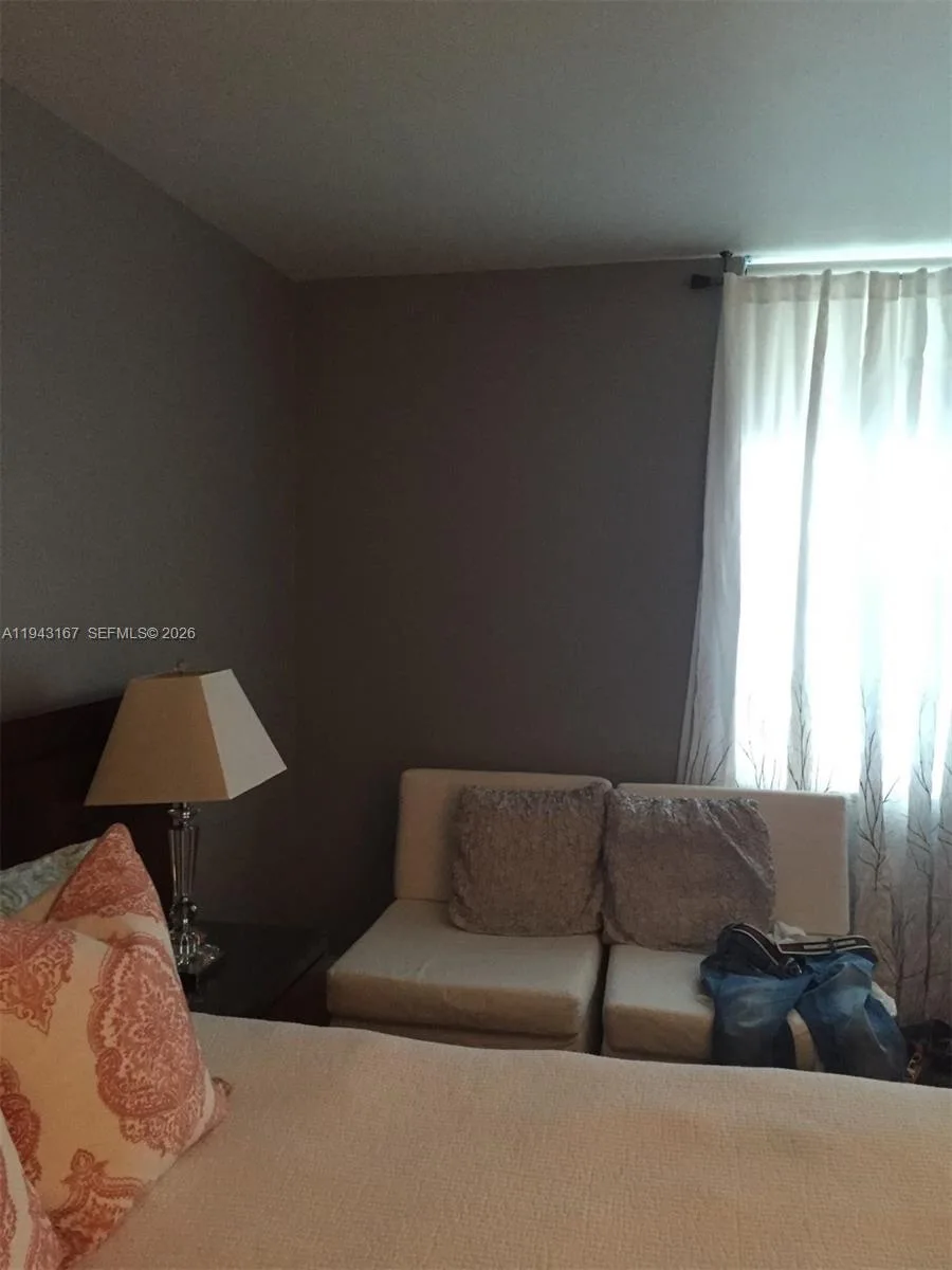 100 Lincoln Rd # 814, Miami Beach, FL 33139 photo 2