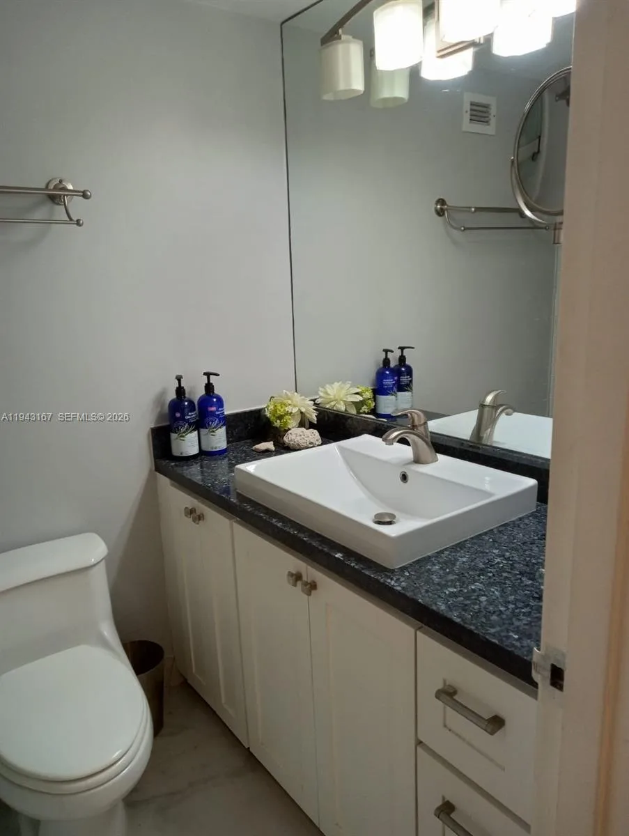 100 Lincoln Rd # 814, Miami Beach, FL 33139 photo 7