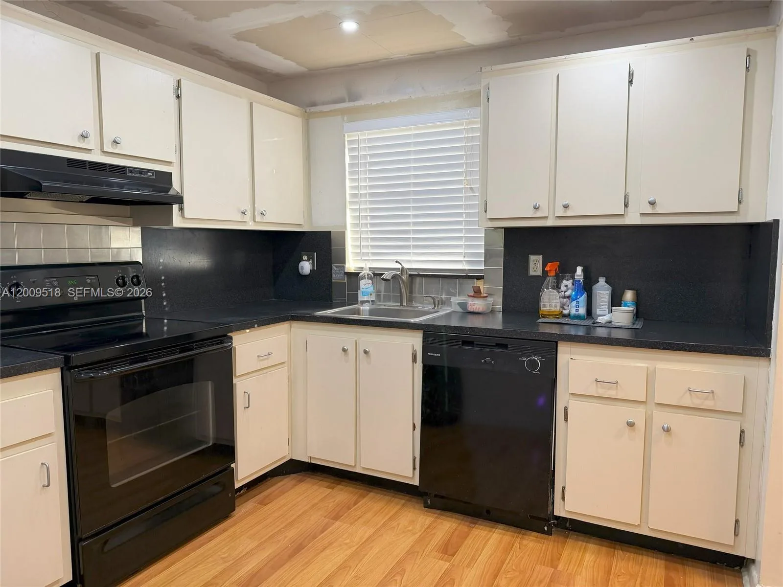 10467 Sunrise Lakes Blvd # 205, Sunrise, FL 33322 photo 3