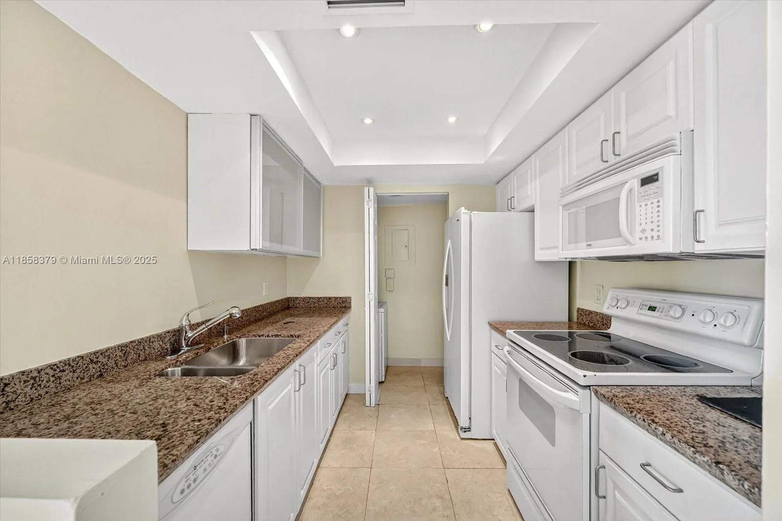 90 Alton Rd # 2605, Miami Beach, FL 33139 photo 12