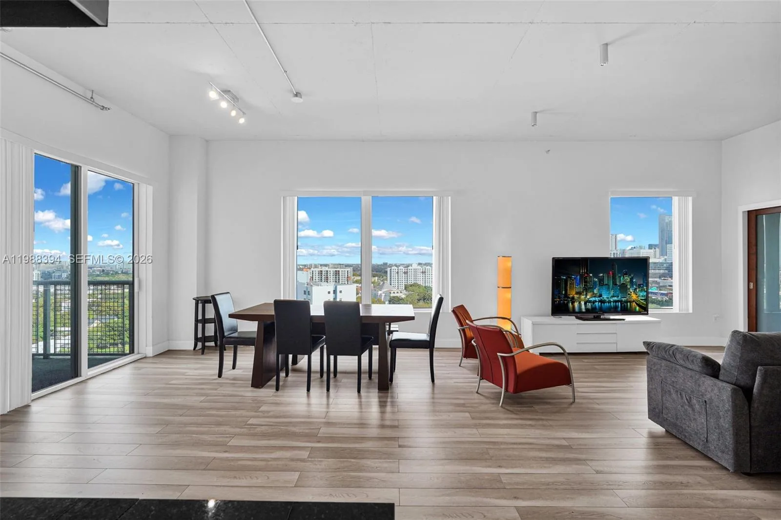 10 SW South River Dr # 1615, Miami, FL 33130 photo 3