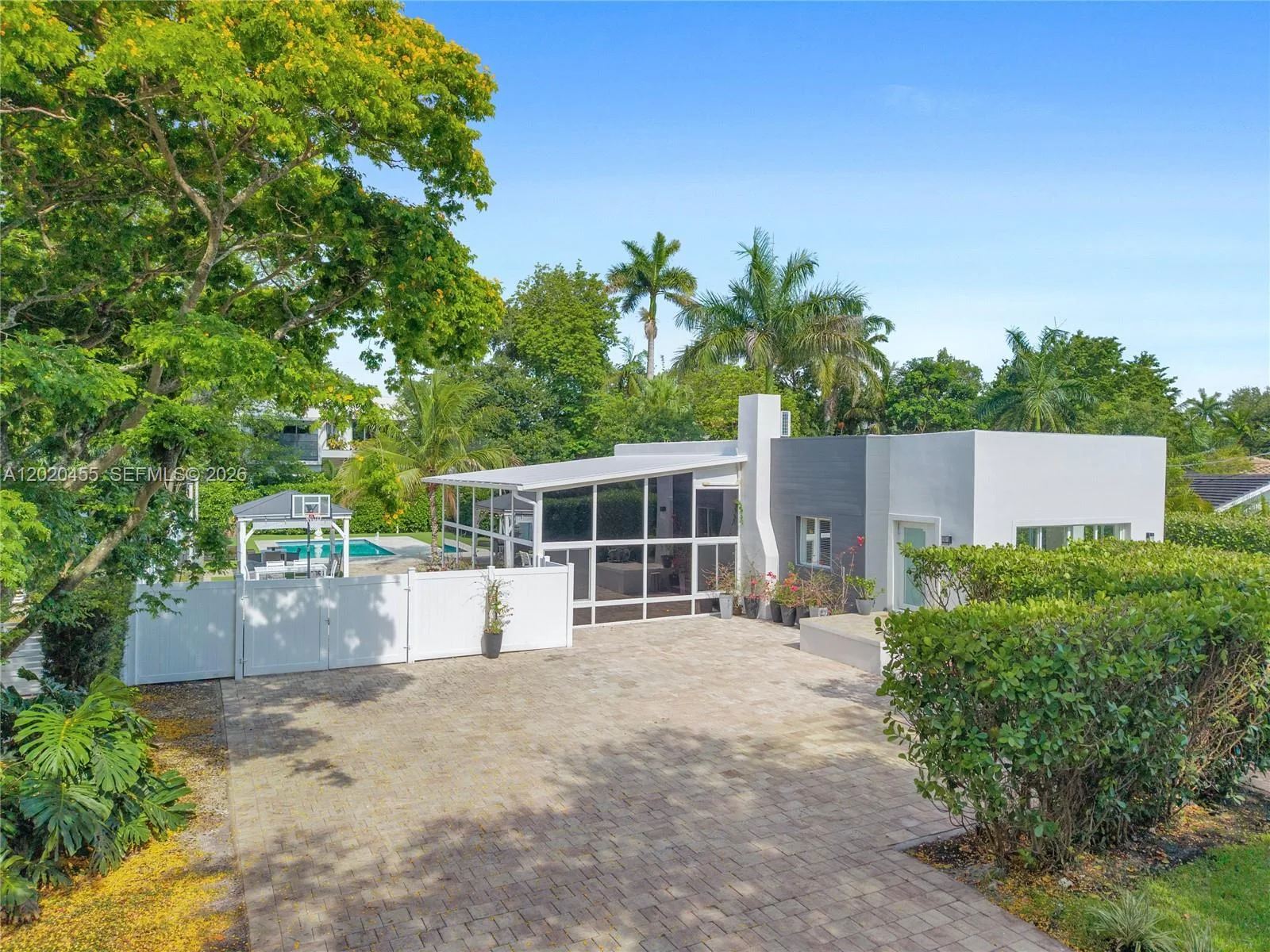 11144 NE 8th Ct, Biscayne Park, FL 33161