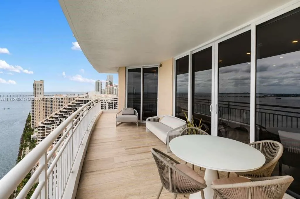 808 Brickell Key Dr # 2504, Miami, FL 33131 photo 2