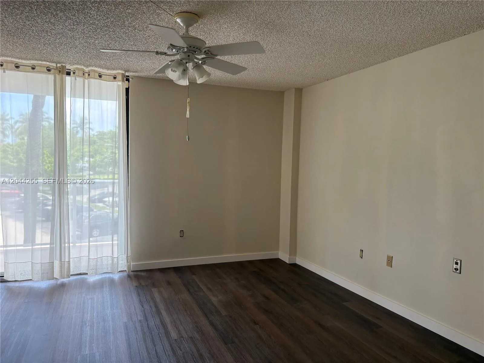 3701 N Country Club Dr # 207, Aventura, FL 33180 photo 12