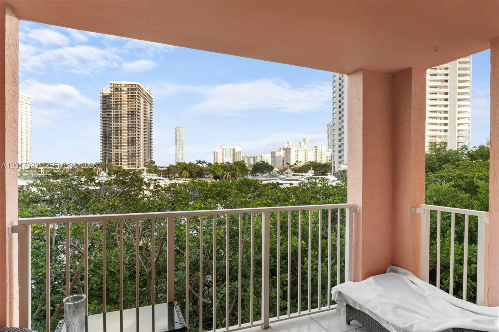 19655 E Country Club Dr # 6304, Aventura, FL 33180 photo 4