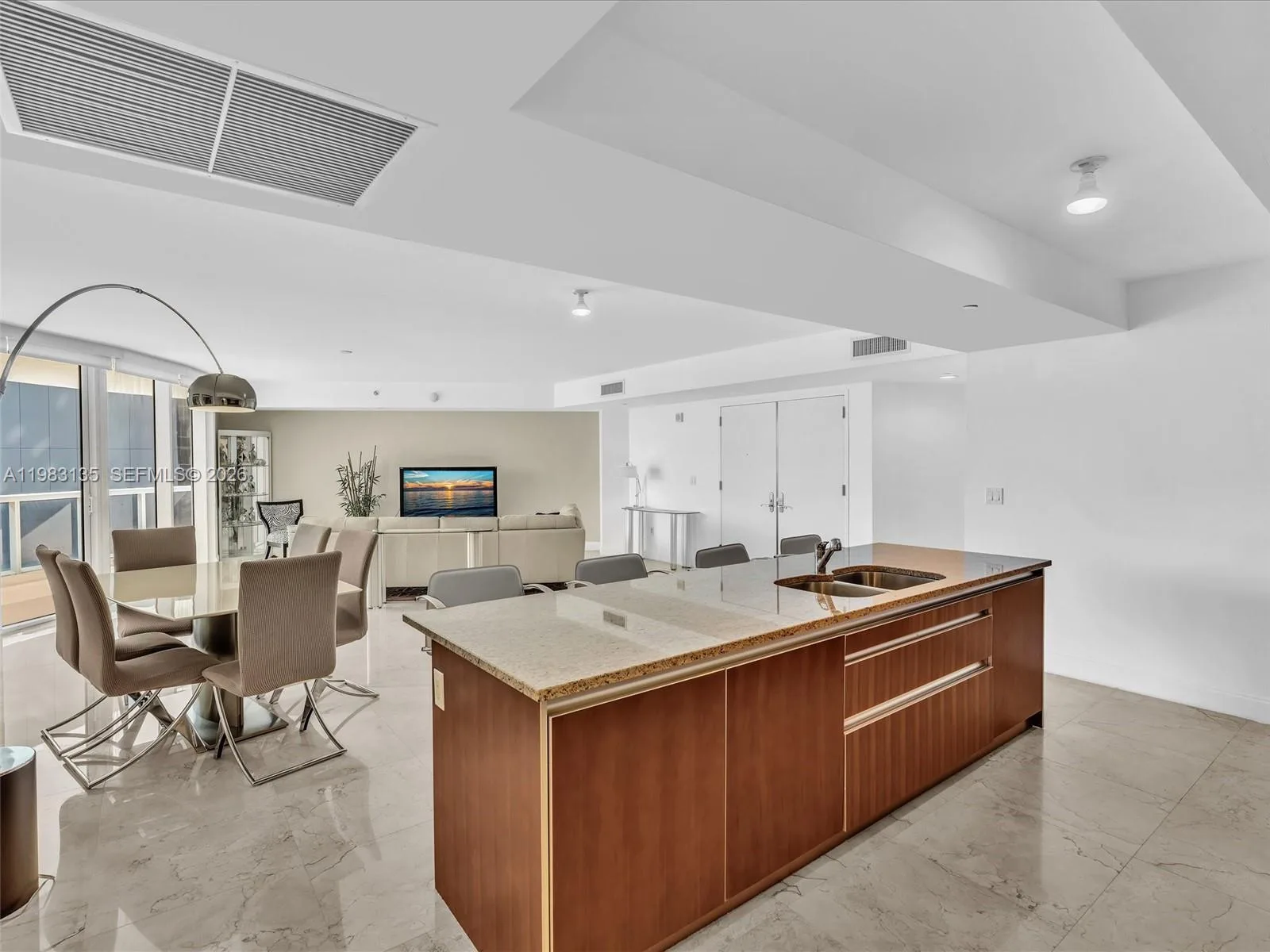 17201 Collins Ave # 704, Sunny Isles Beach, FL 33160 photo 12