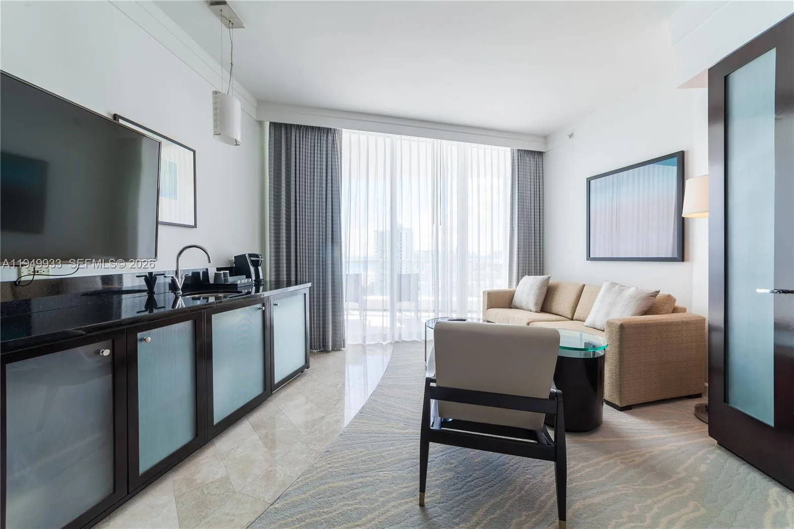 4391 Collins Ave # 1914, Miami Beach, FL 33140 photo 3