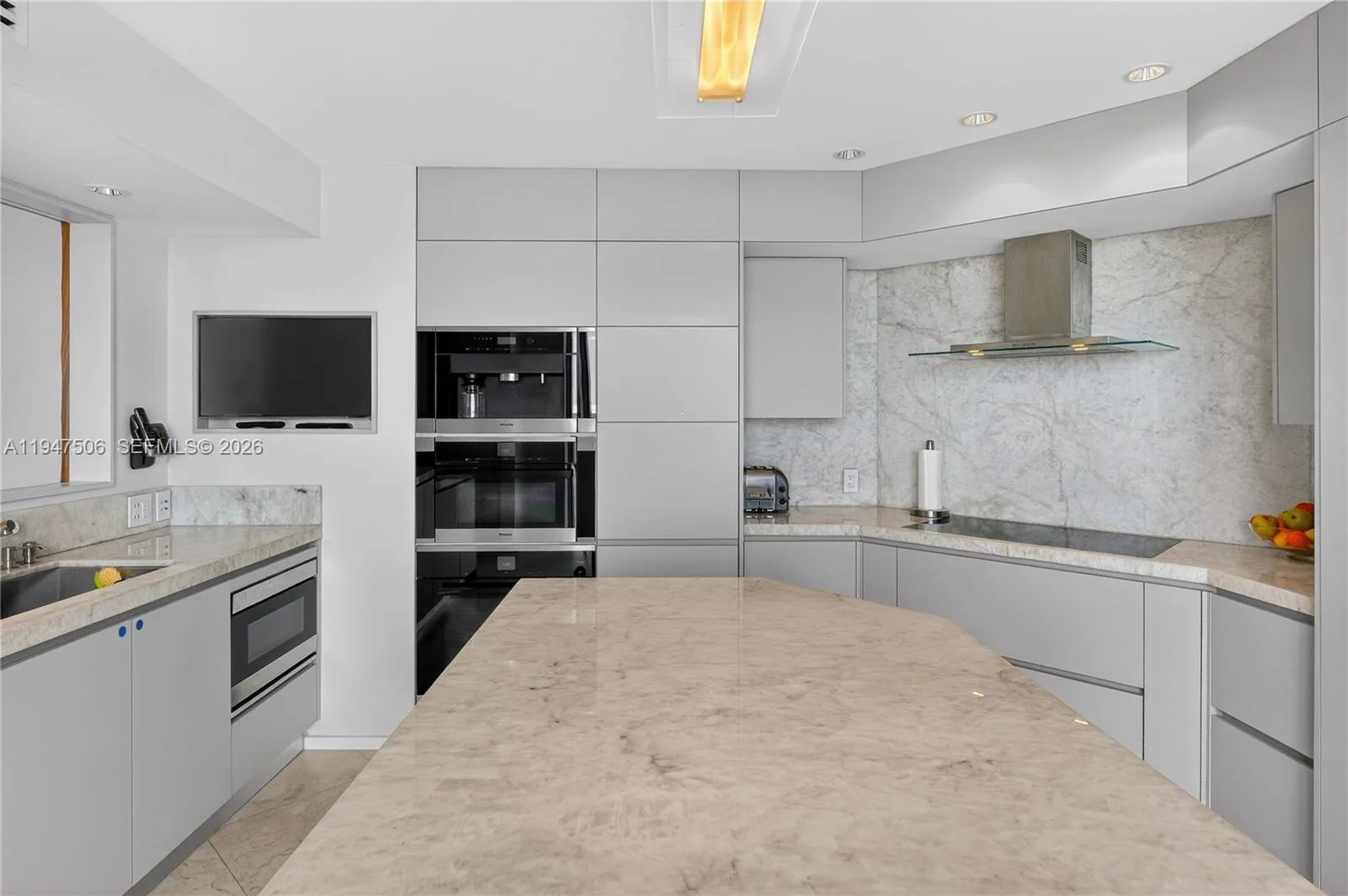 1331 Brickell Bay Dr # 3811, Miami, FL 33131 photo 5