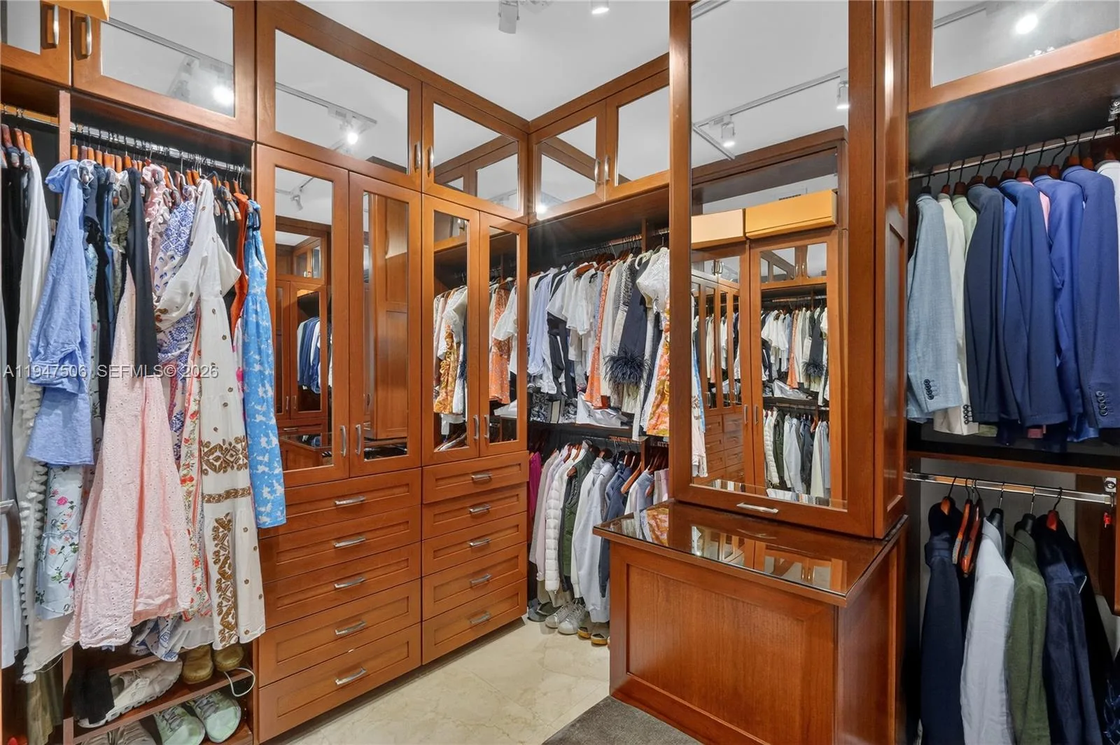 1331 Brickell Bay Dr # 3811, Miami, FL 33131 photo 8