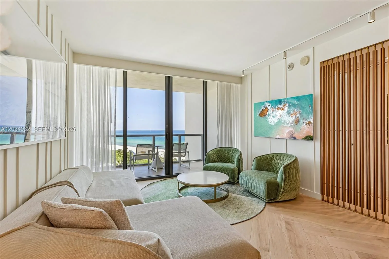 2201 Collins Ave # 1019, Miami Beach, FL 33139