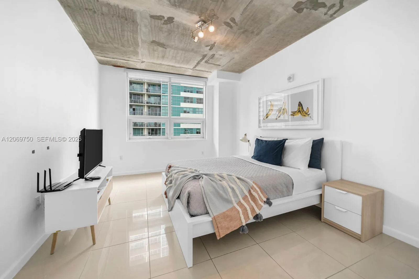 3250 NE 1st Ave # 1104, Miami, FL 33137 photo 13