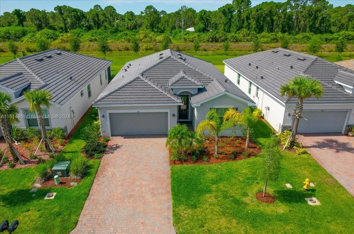 3693 Passion Vine Dr, Other City - In The State Of Florida, FL 33920