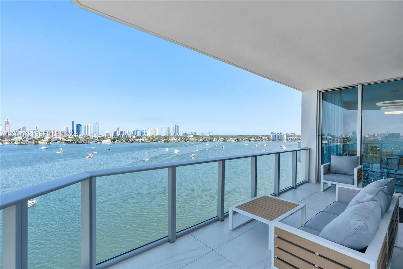 17301 Biscayne Blvd # 1010, North Miami Beach, FL 33160 photo 4