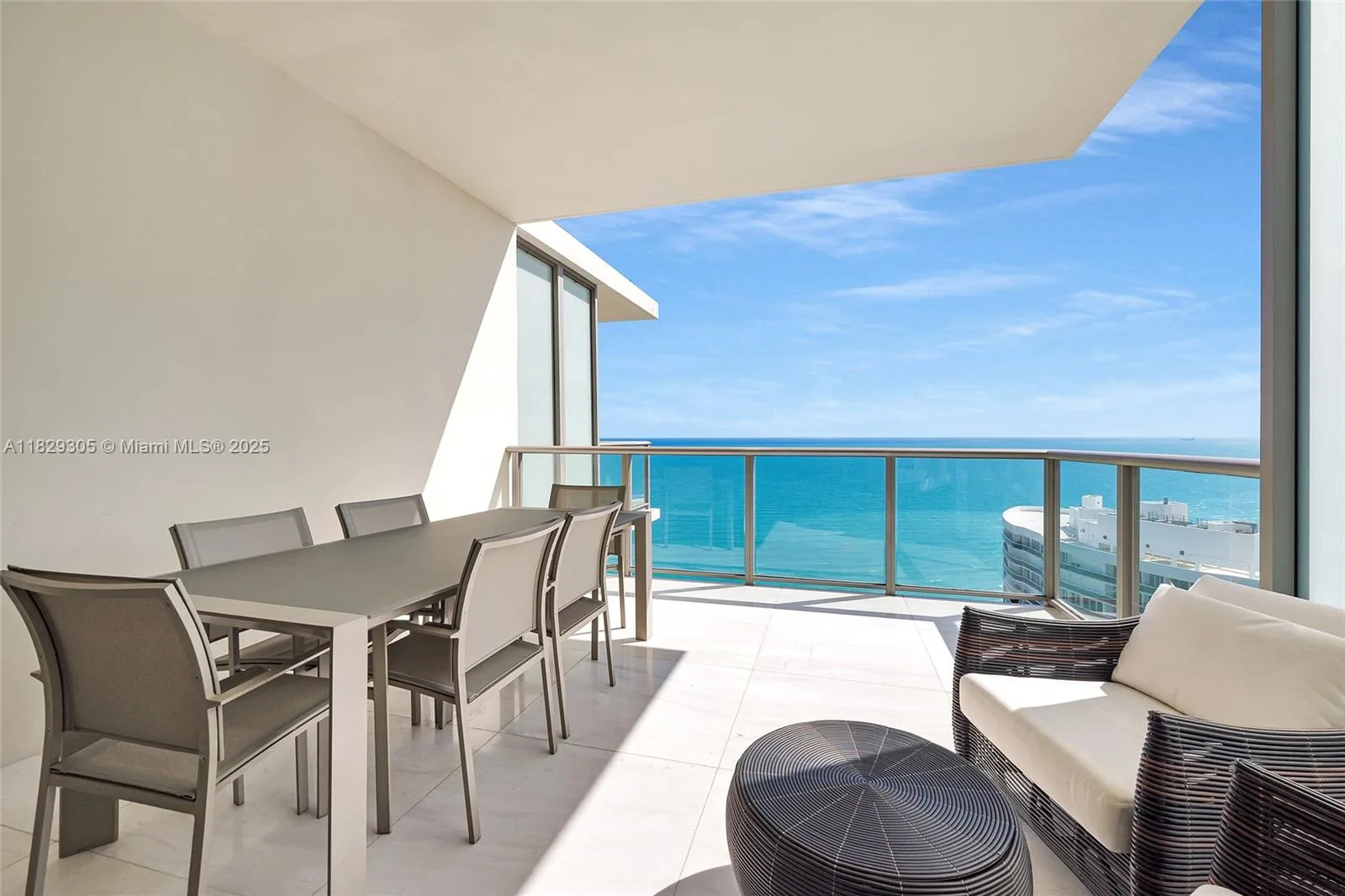 St Regis Center Tower – photo 21