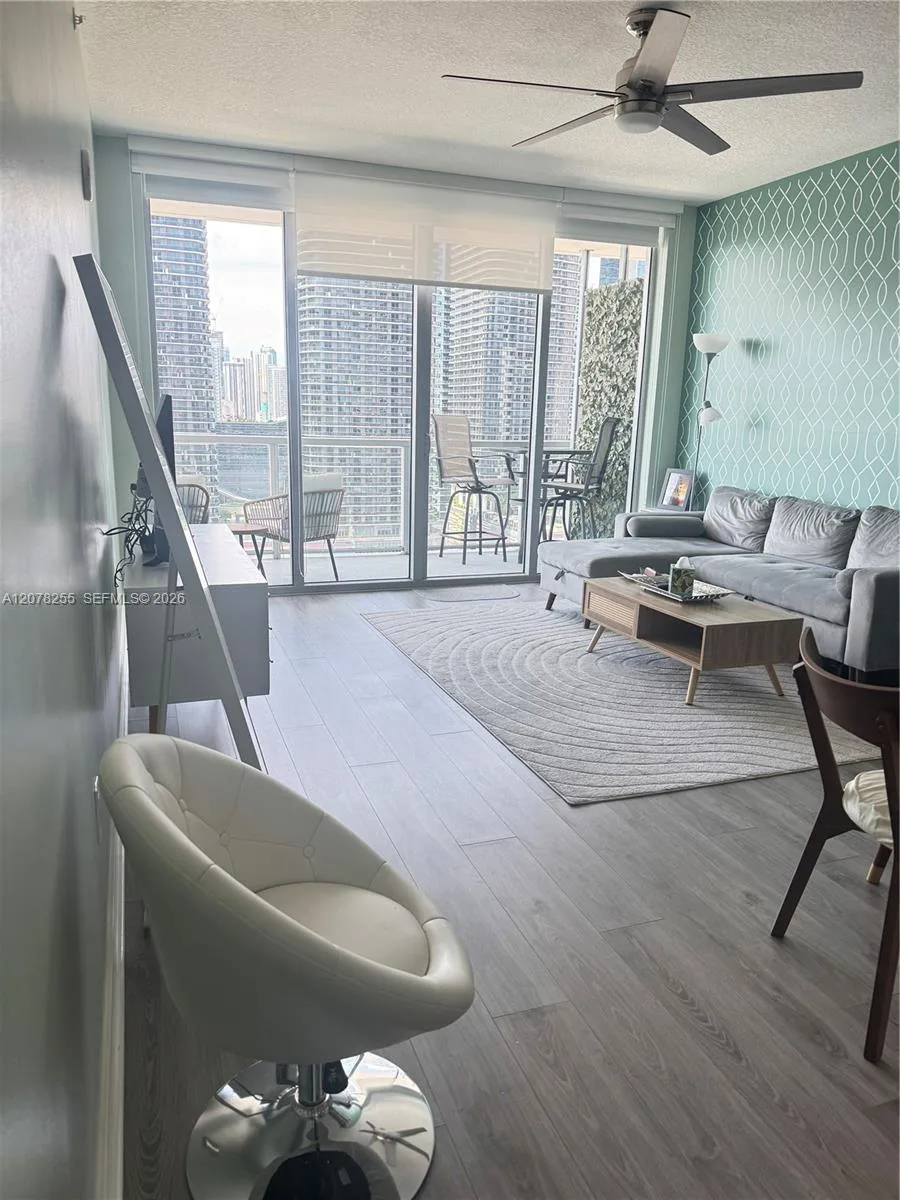 1111 SW 1st Ave # 2721-N, Miami, FL 33130 photo 4