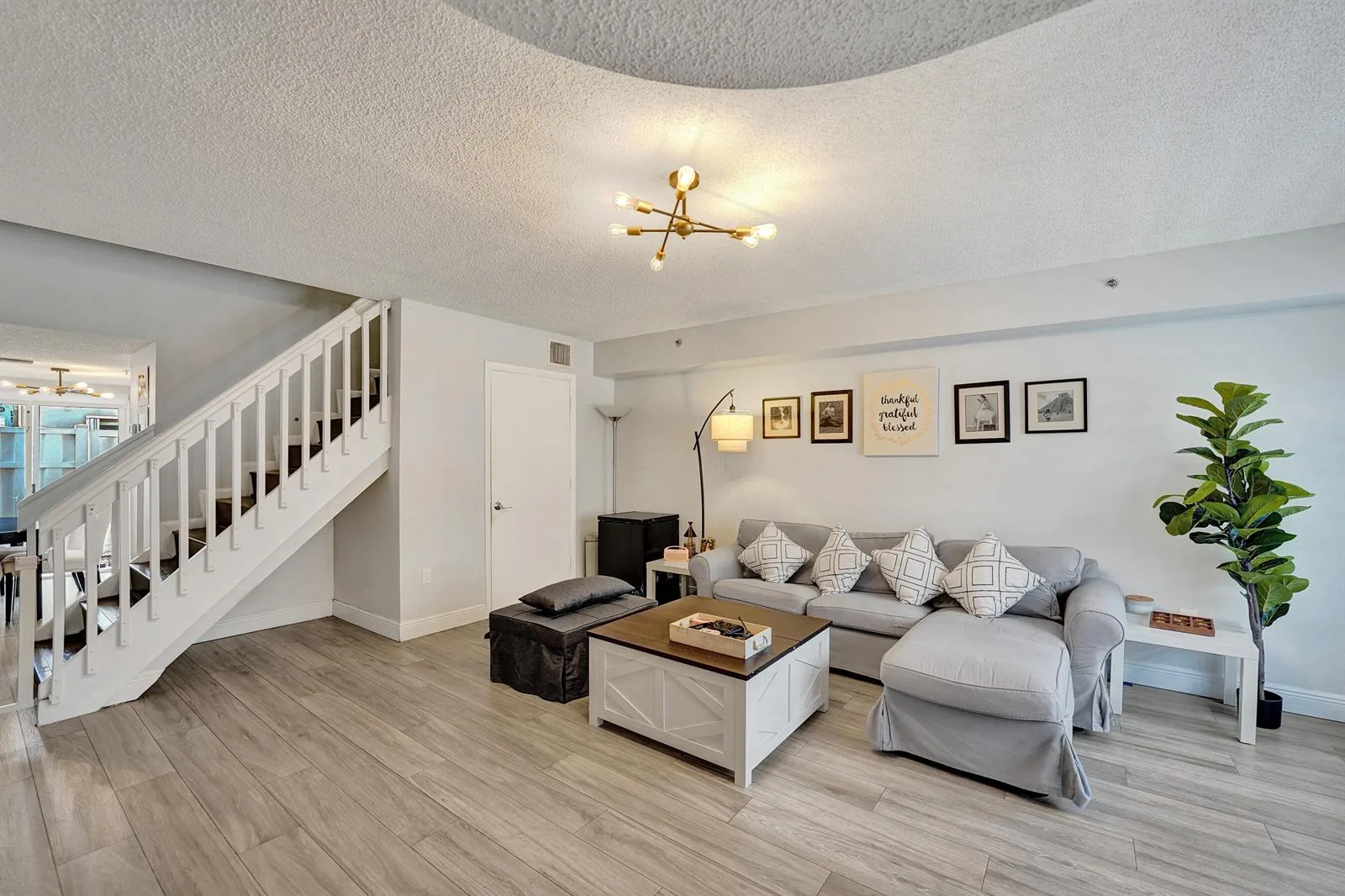 173 Riviera Circle, Weston, FL 33326 photo 2