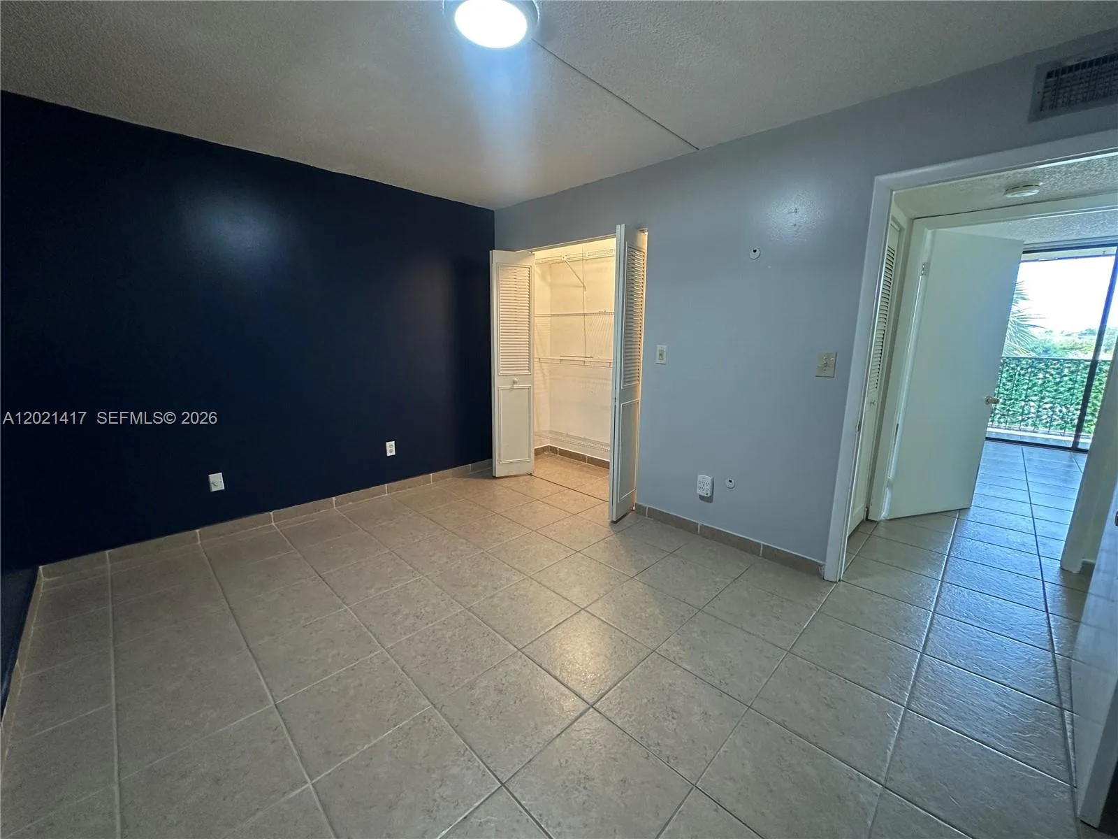 8635 NW 8th St # 320, Miami, FL 33126 photo 3