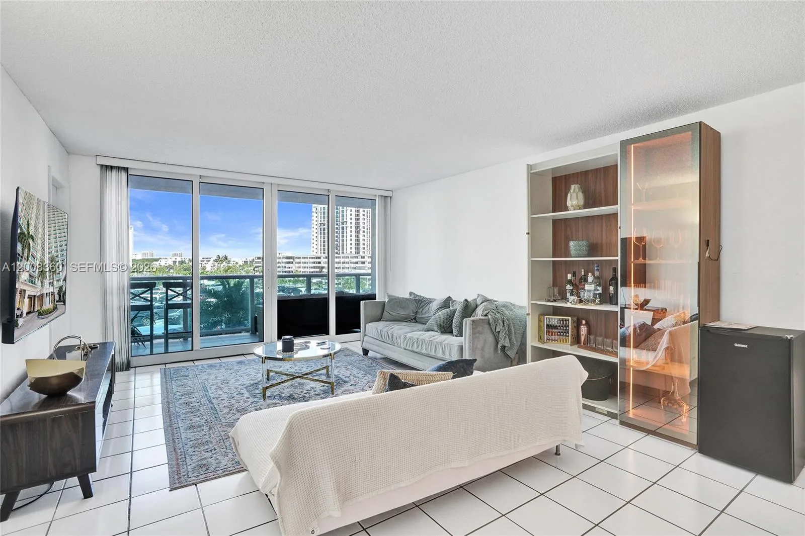 100 Bayview Dr # 401, Sunny Isles Beach, FL 33160 photo 5