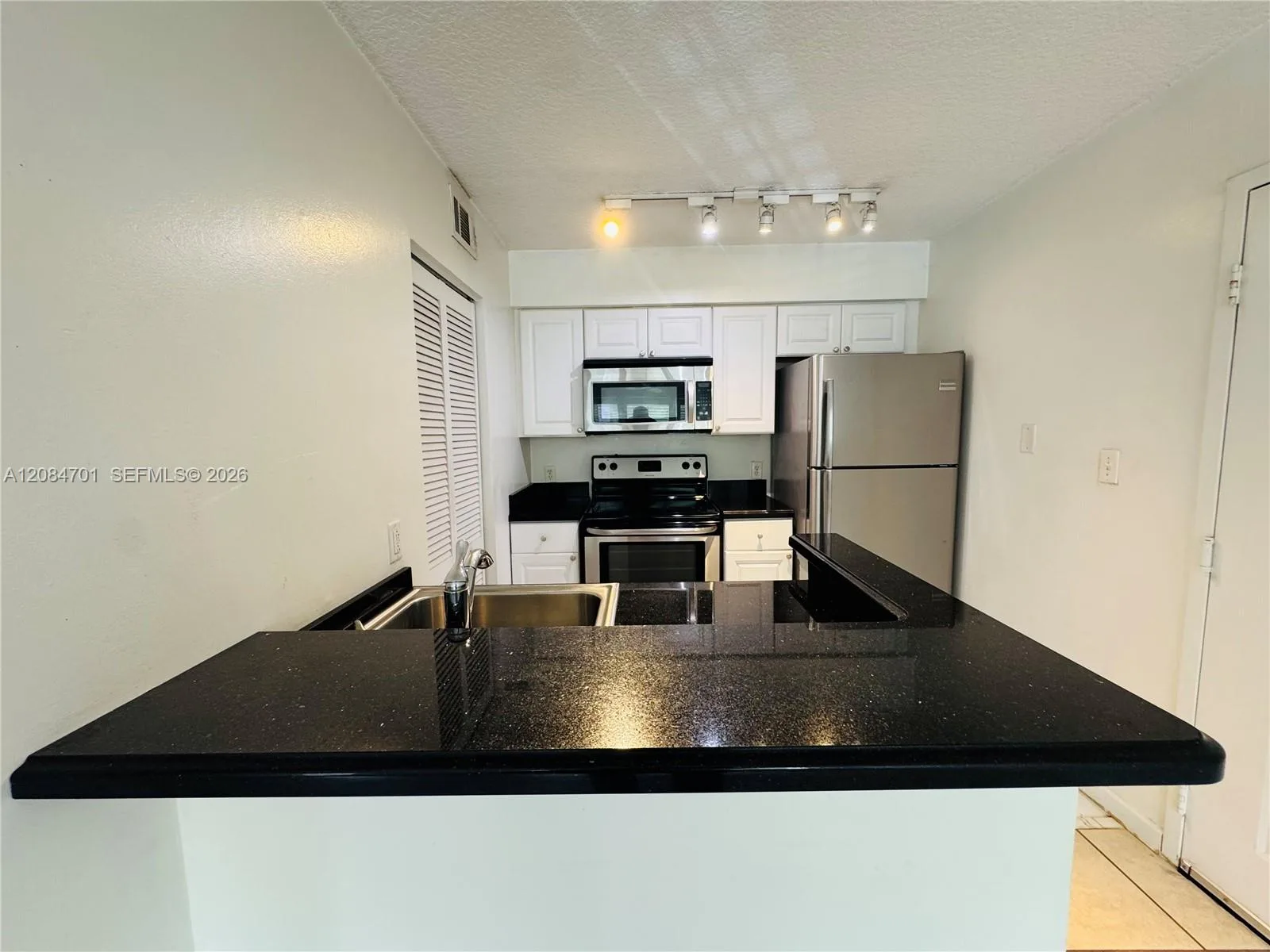 630 S Park Rd # 29-3, Hollywood, FL 33021