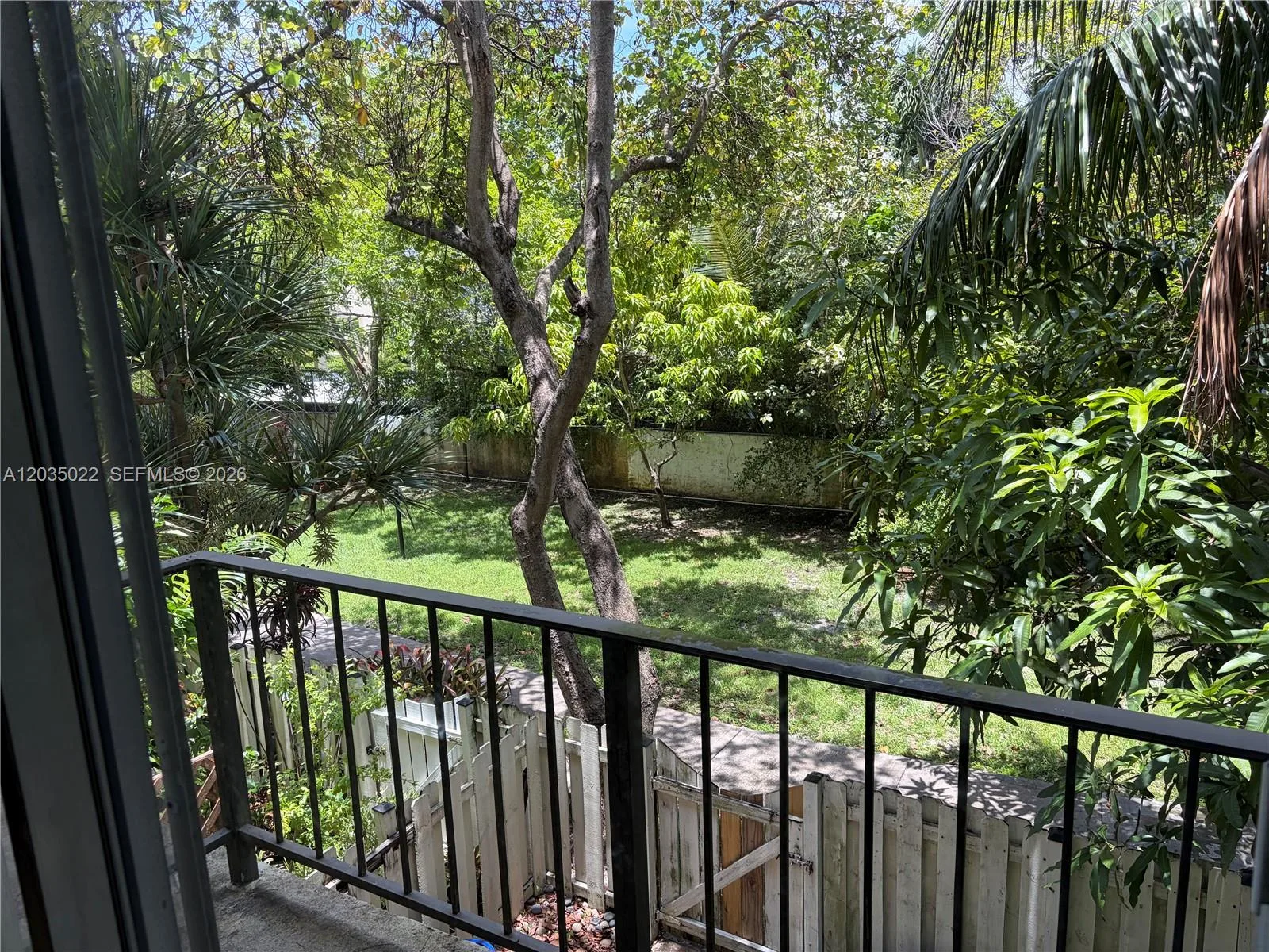1655 NE 115th St # 29B, Miami, FL 33181