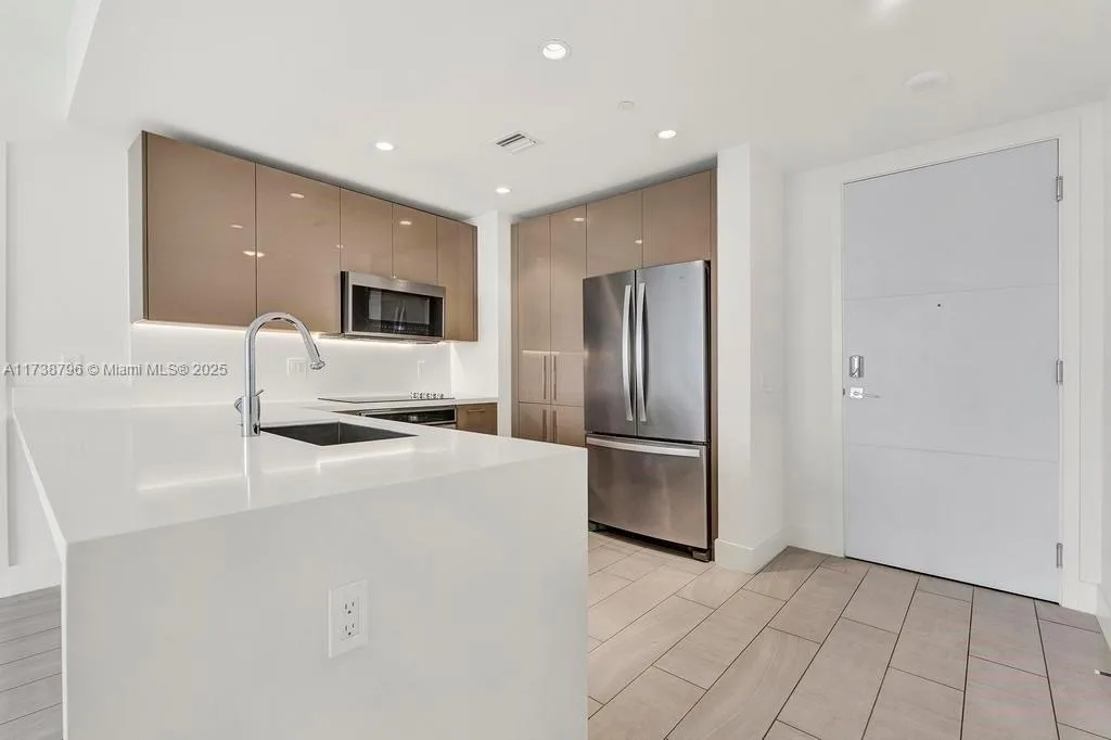 2000 Metropica Way # 2307, Sunrise, FL 33323 photo 4