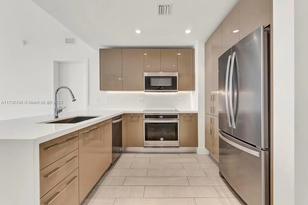 2000 Metropica Way # 2307, Sunrise, FL 33323 photo 5