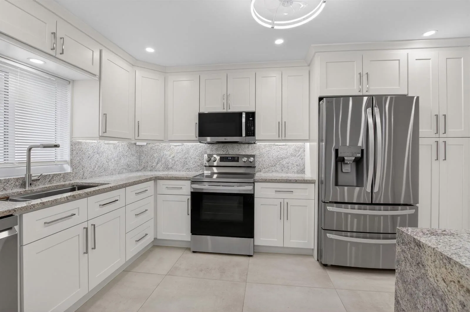6049 Vía Diana, Delray Beach, FL 33484