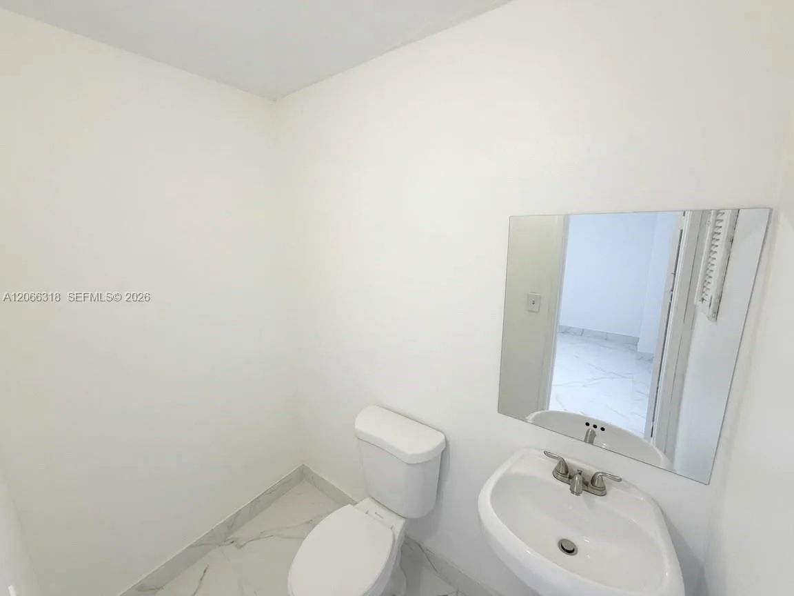 100 SW 15th St # 112, Pompano Beach, FL 33060 photo 4