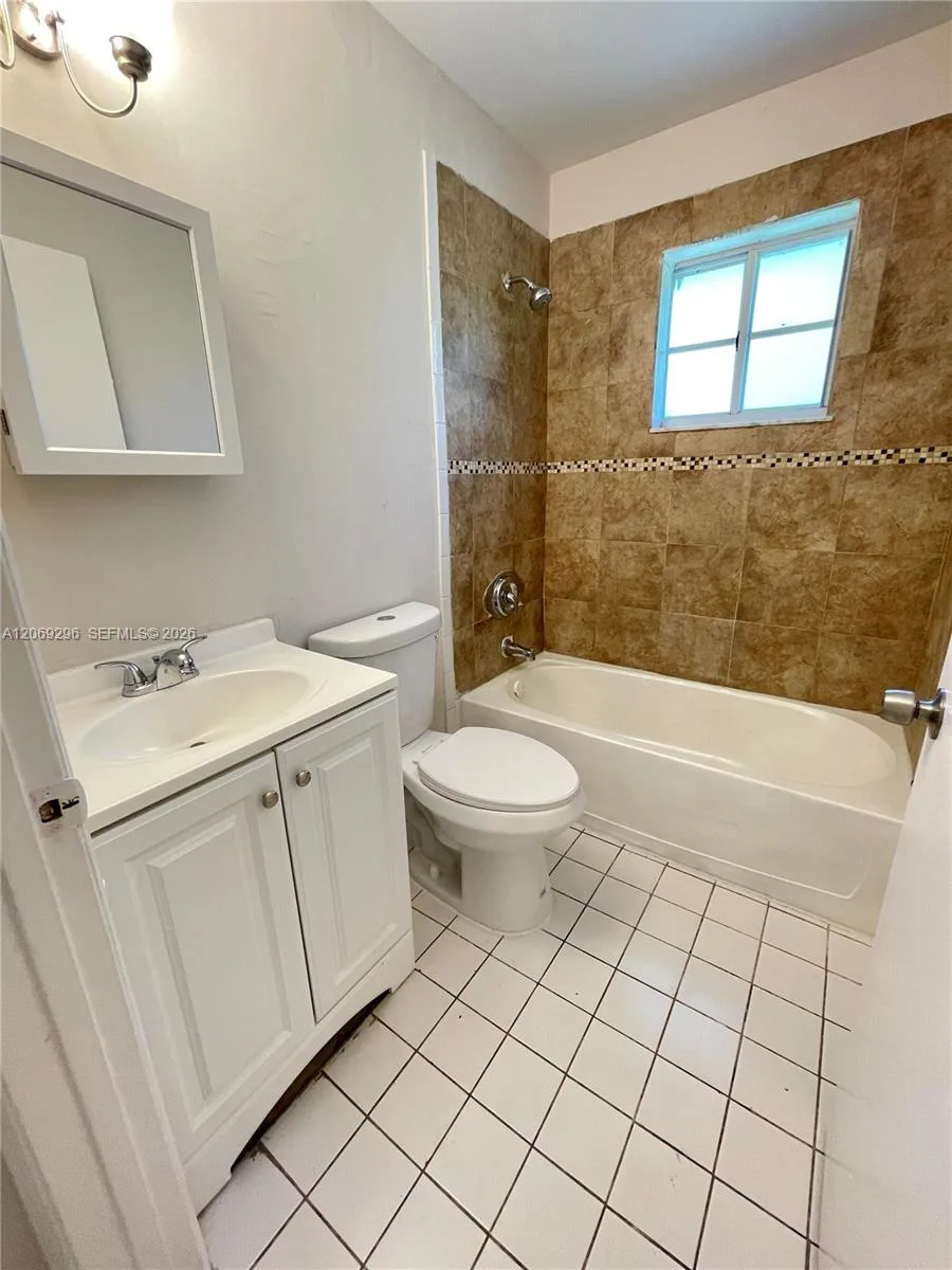 800 SW 10th Ave # 830, Hallandale Beach, FL 33009 photo 7