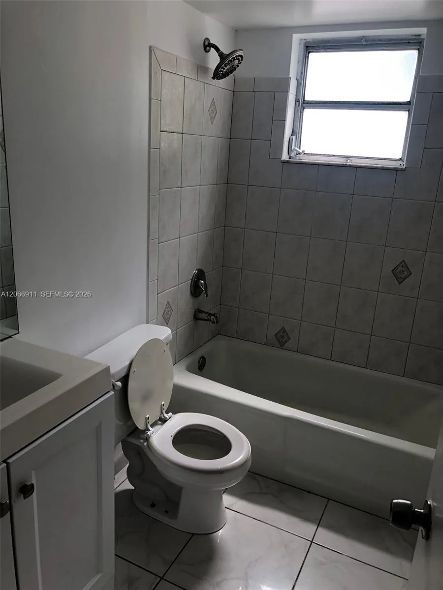220 SW 9th Ave # 201, Hallandale Beach, FL 33009 photo 11