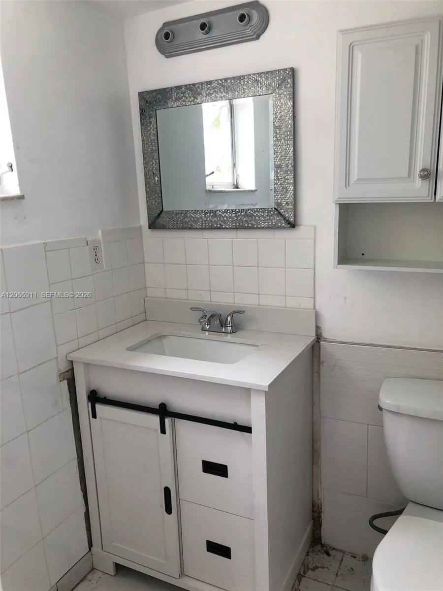 220 SW 9th Ave # 201, Hallandale Beach, FL 33009 photo 12