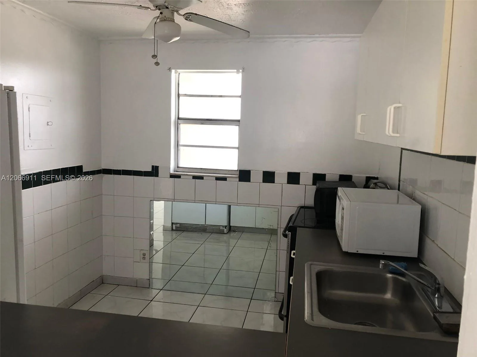 220 SW 9th Ave # 201, Hallandale Beach, FL 33009 photo 3