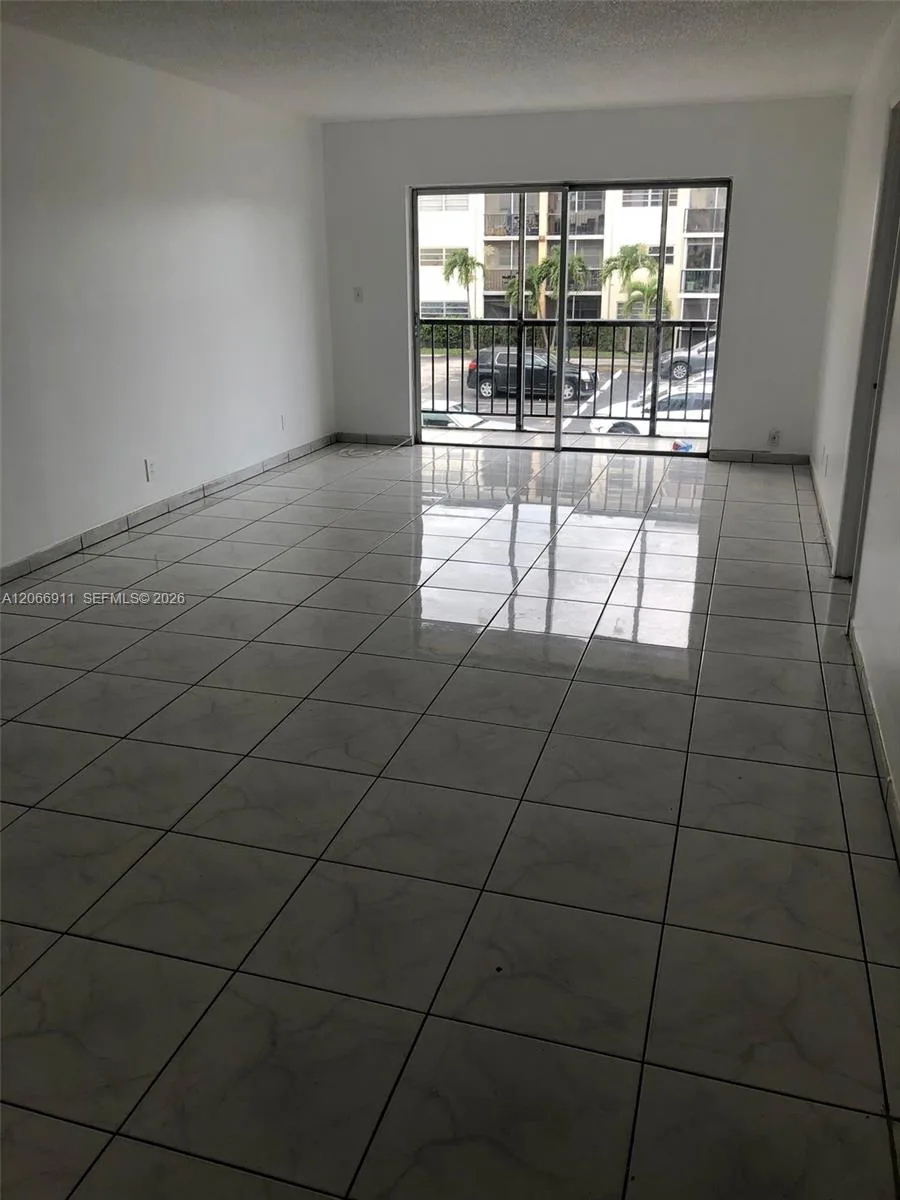 220 SW 9th Ave # 201, Hallandale Beach, FL 33009 photo 4