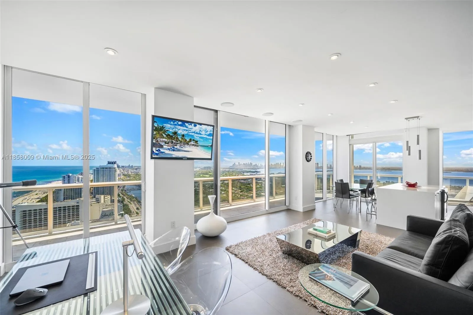 4775 Collins Ave # PH4305, Miami Beach, FL 33140