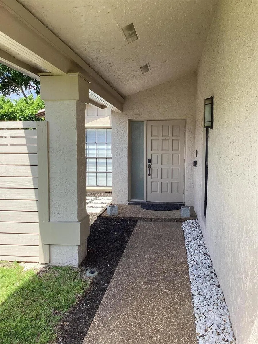 8895 Old Pine Road, Boca Raton, FL 33433 photo 3