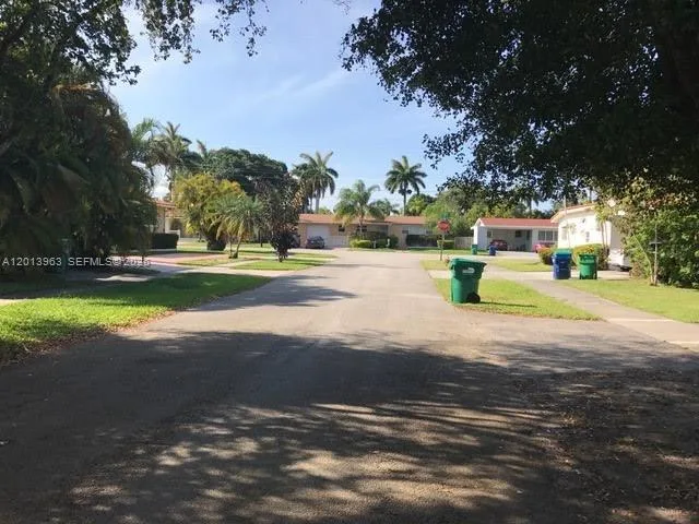 11400 NE 4 Ave # 2, Miami, FL 33161 photo 2
