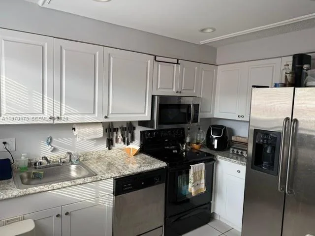 2200 Monroe St # 6, Hollywood, FL 33020 photo 11