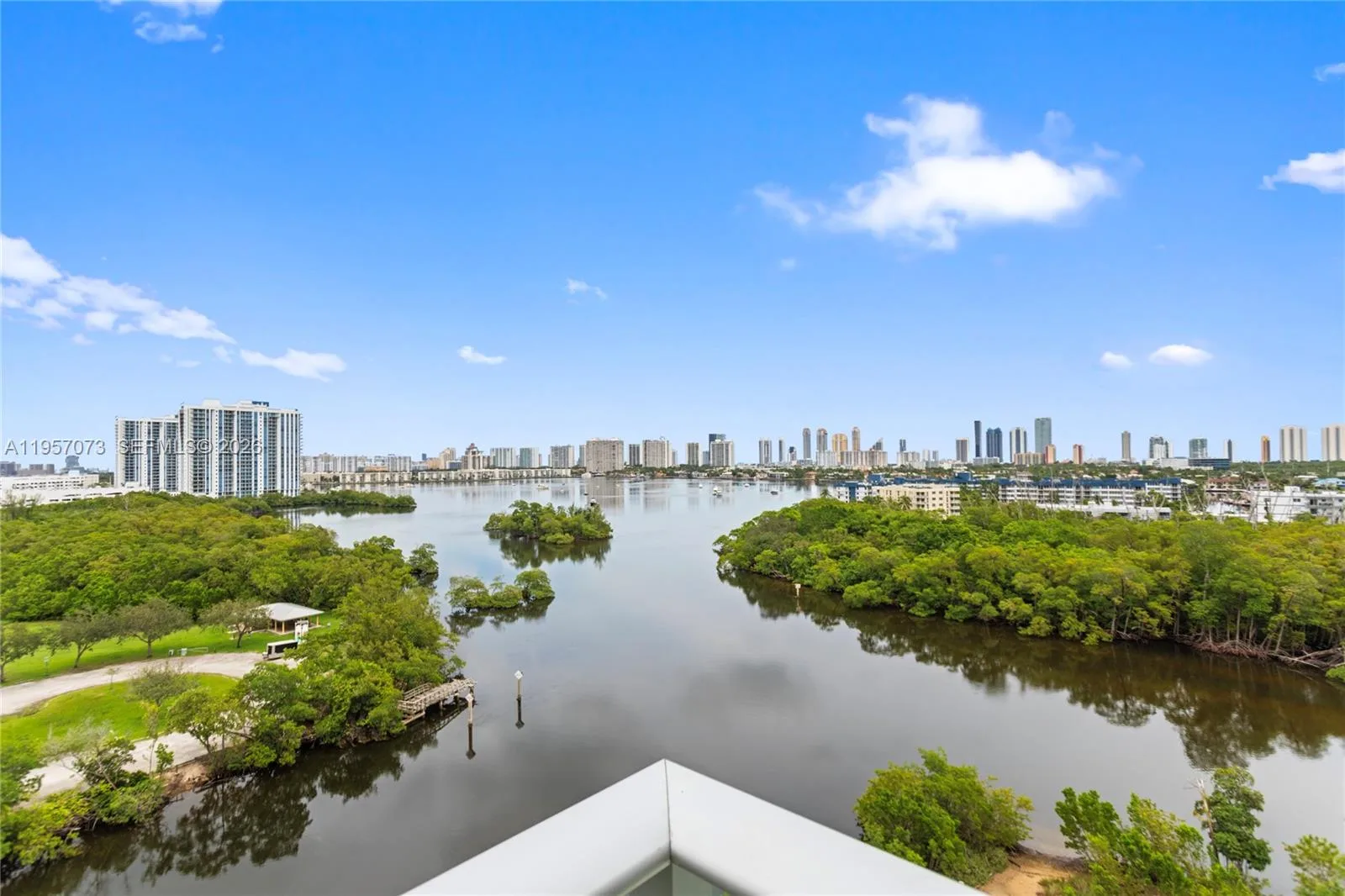 16385 Biscayne Blvd # 1007, North Miami Beach, FL 33160