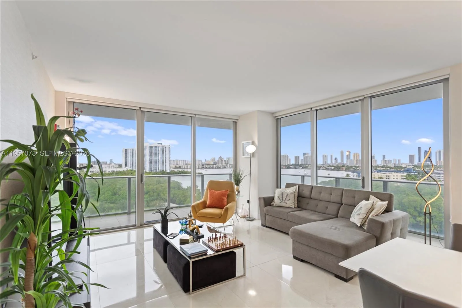 16385 Biscayne Blvd # 1007, North Miami Beach, FL 33160 photo 2