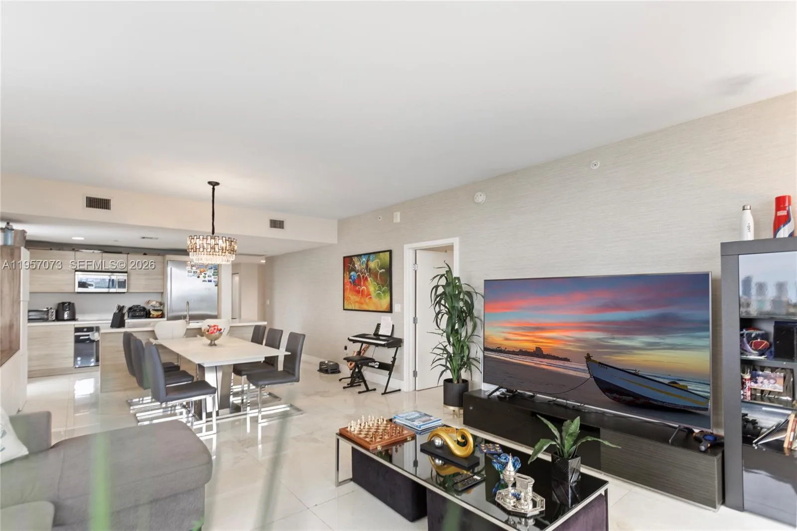 16385 Biscayne Blvd # 1007, North Miami Beach, FL 33160 photo 5