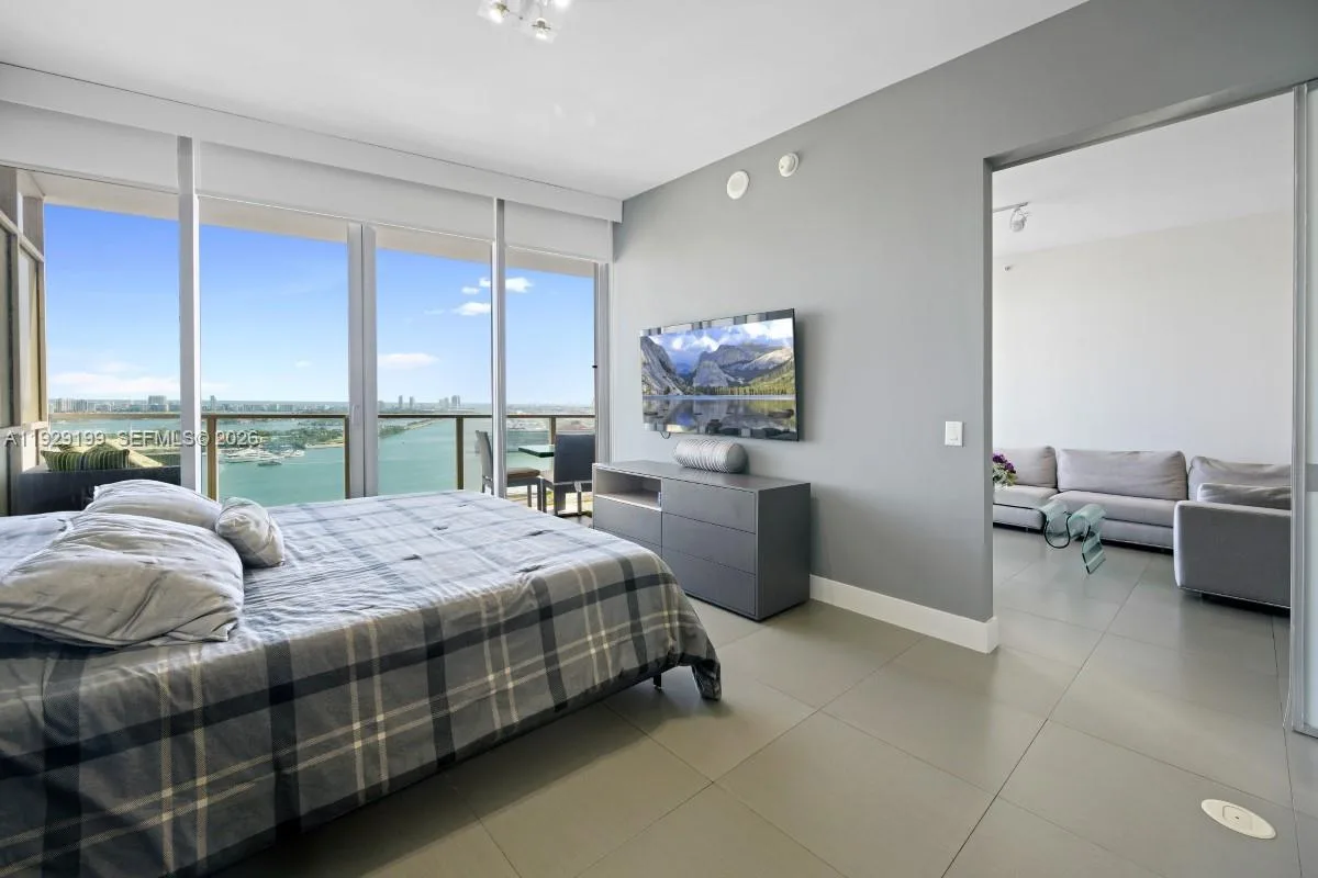 1100 Biscayne Blvd # 3104, Miami, FL 33132 photo 13