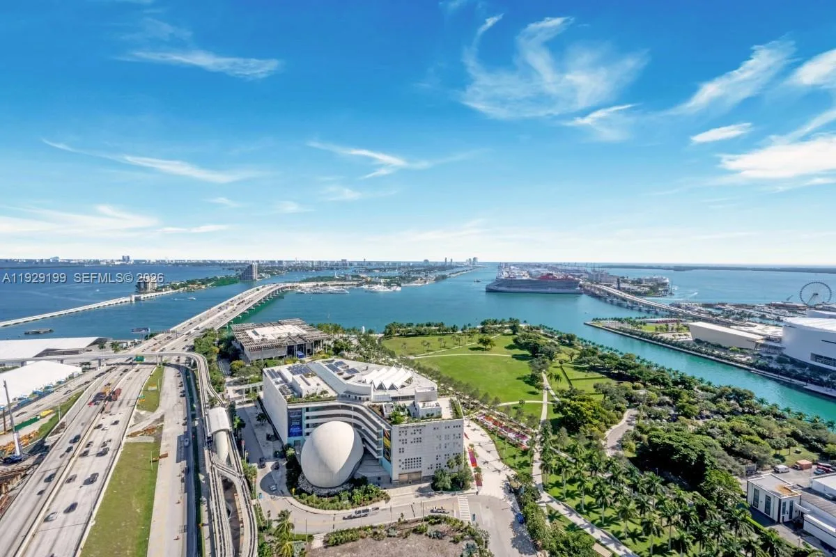 1100 Biscayne Blvd # 3104, Miami, FL 33132 photo 2