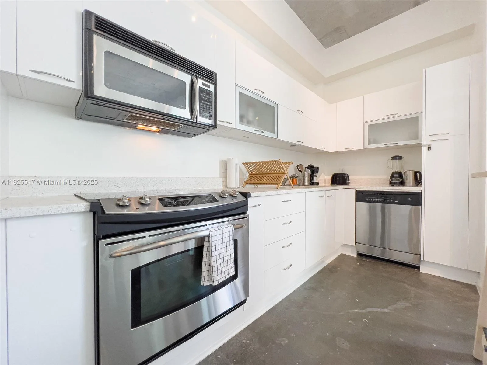 133 NE 2nd Ave # 1410, Miami, FL 33132 photo 10