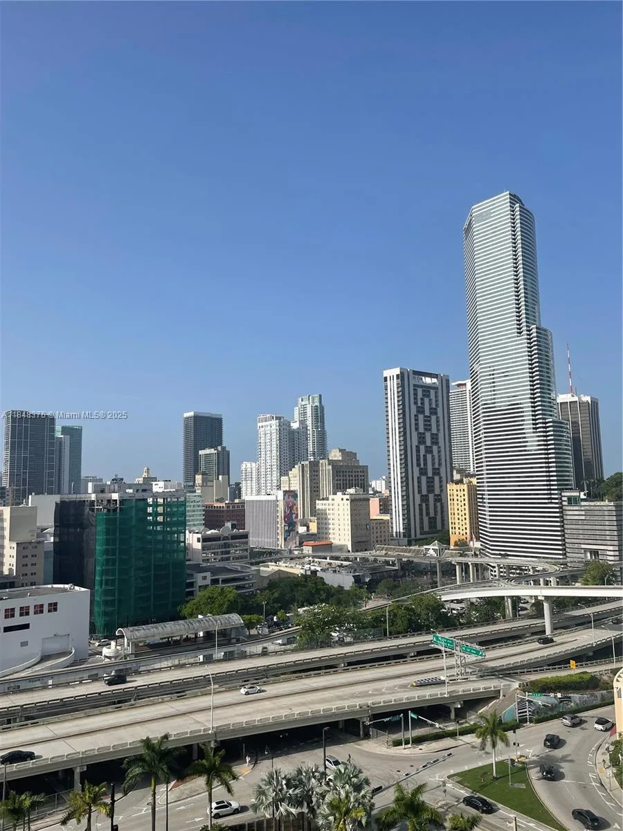 350 S Miami Ave # 2509, Miami, FL 33130 photo 2