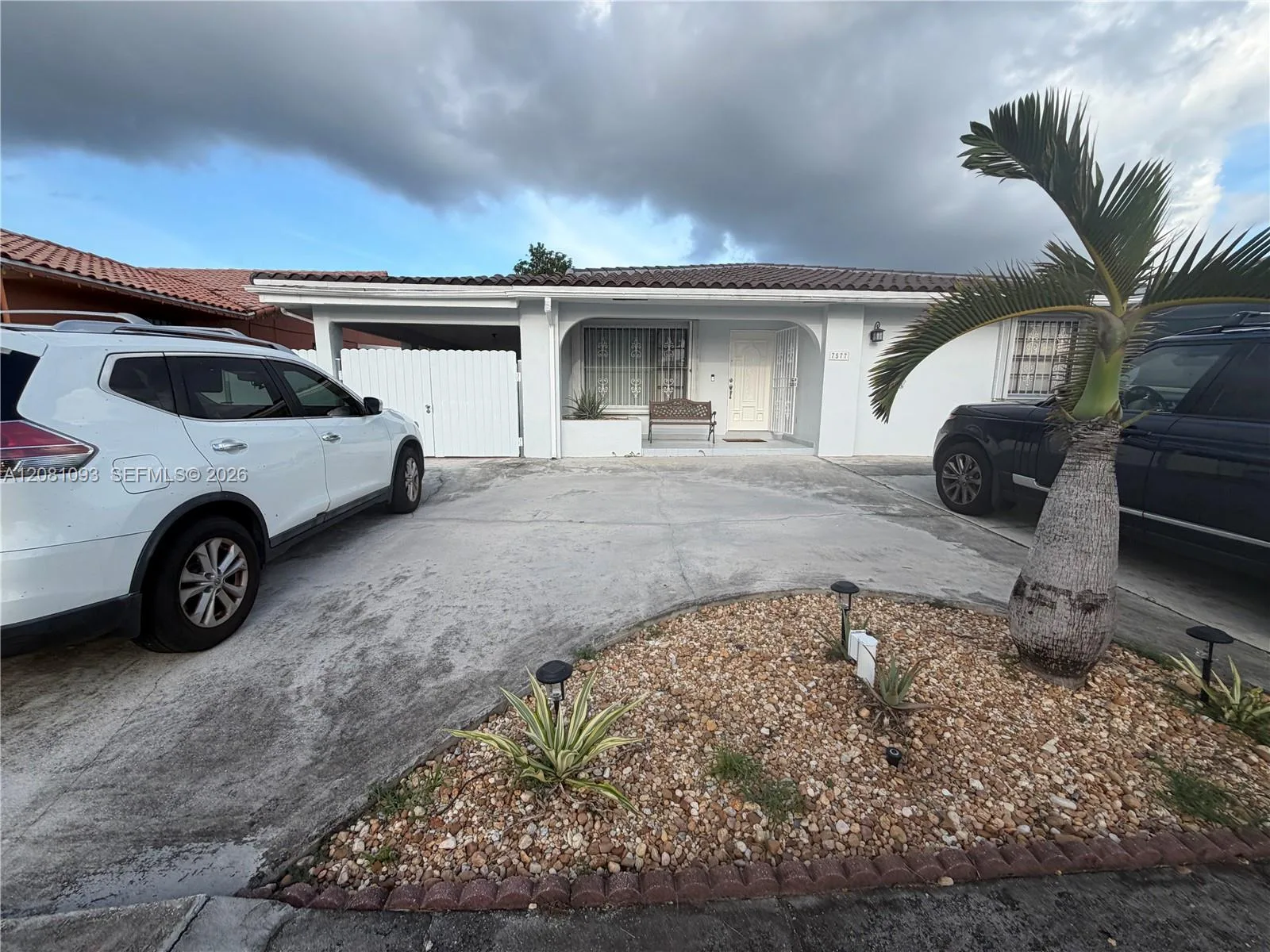 7577 W 5th Ln, Hialeah, FL 33014