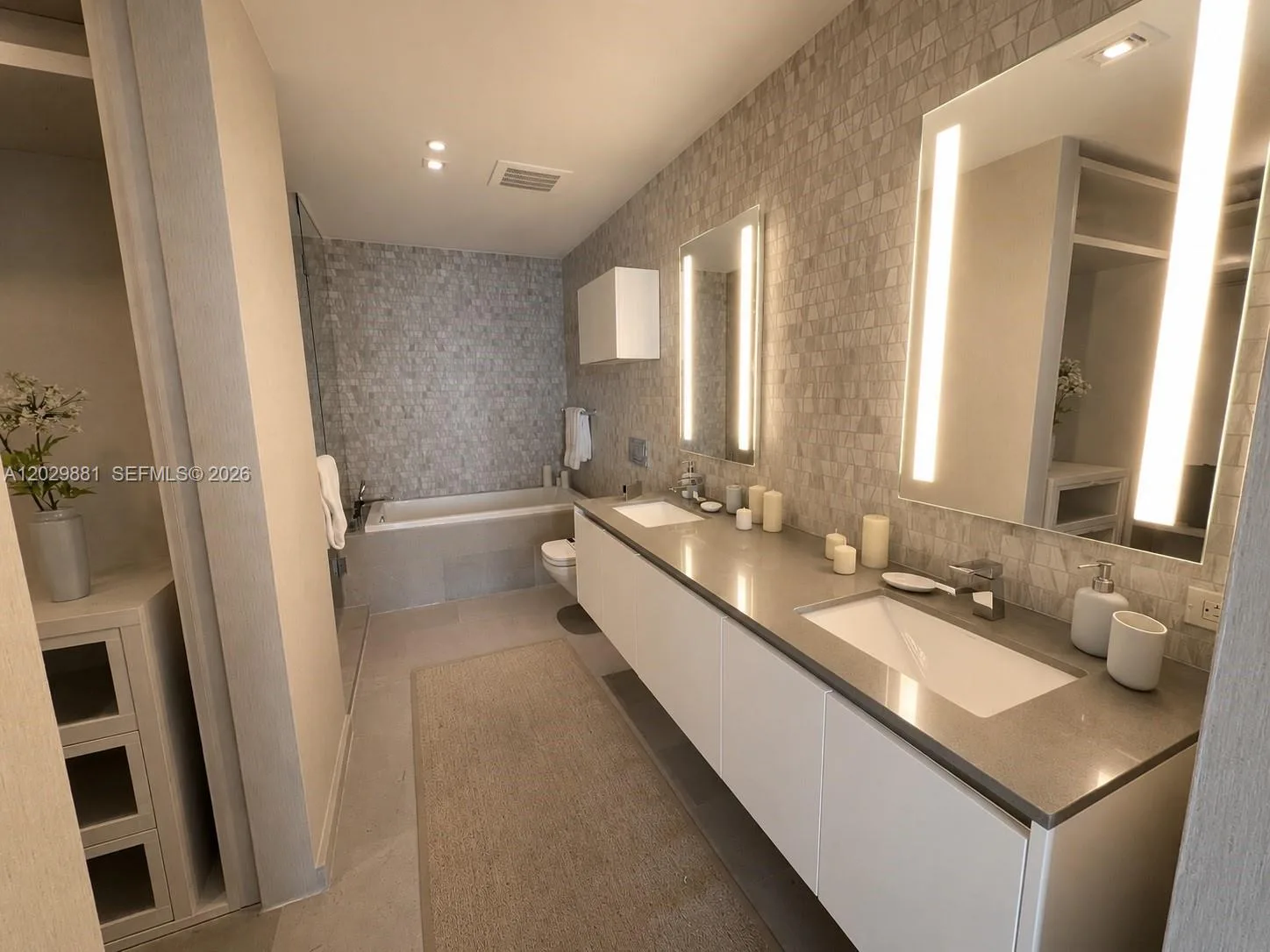 88 SW 7th St # 3506, Miami, FL 33130 photo 3