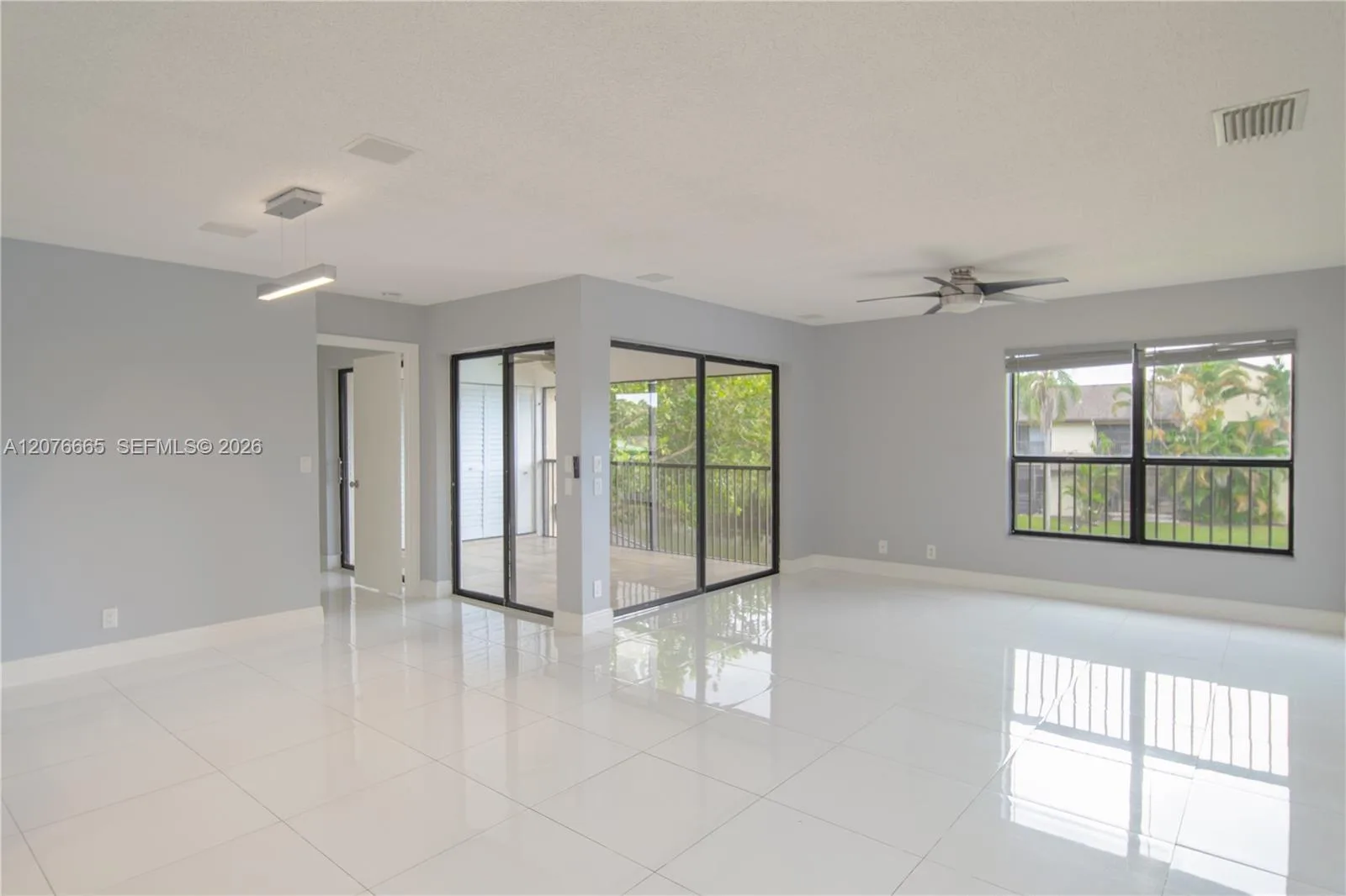 3745 Cocoplum Cir # 3561, Coconut Creek, FL 33063