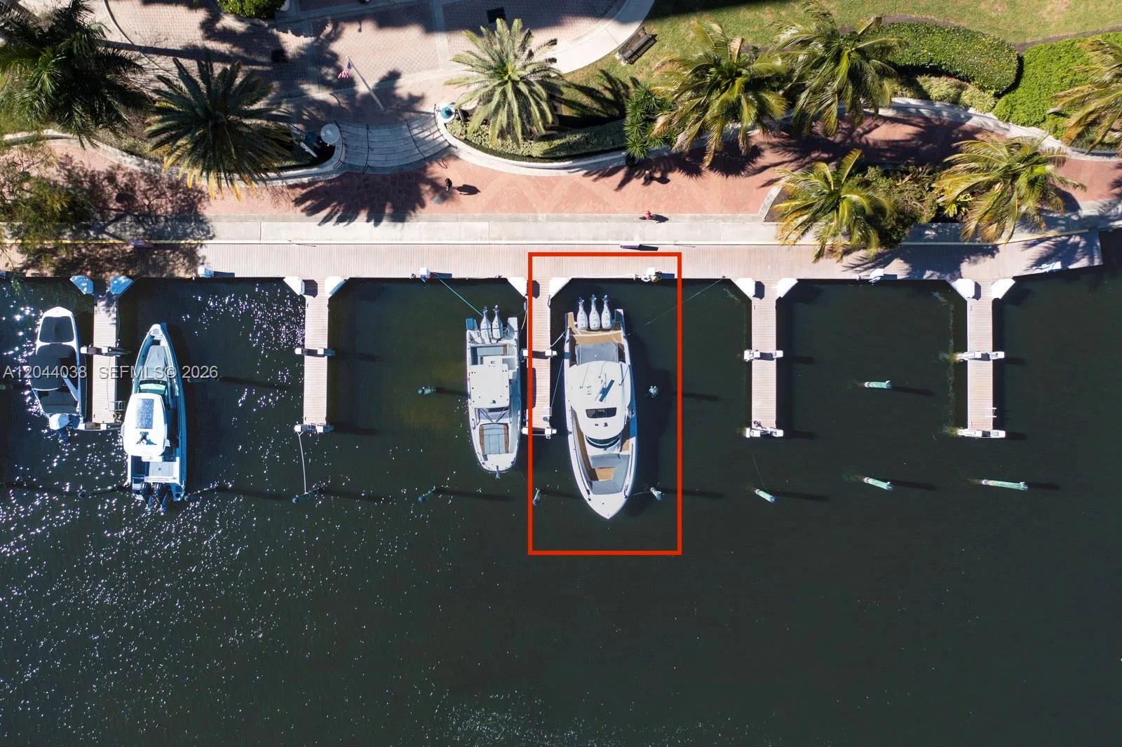610 W Las Olas Blvd, Fort Lauderdale, FL 33312 photo 2