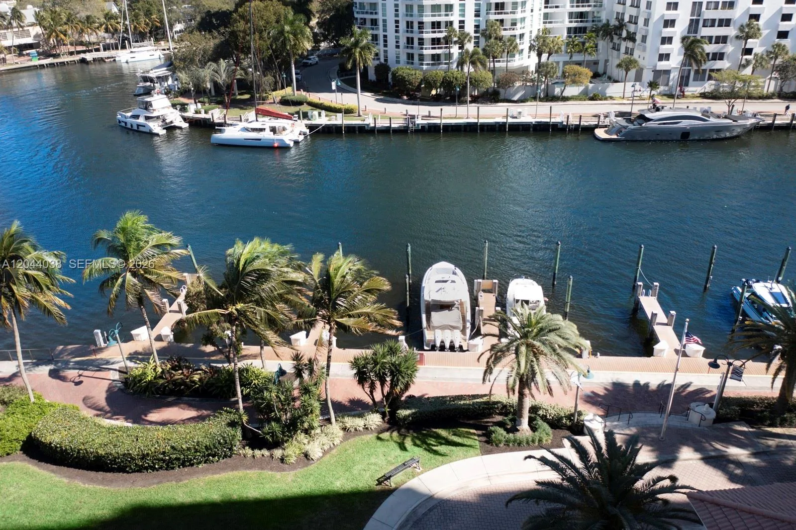 610 W Las Olas Blvd, Fort Lauderdale, FL 33312 photo 3